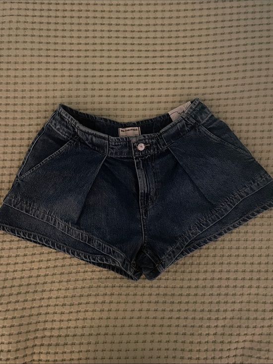We The Free Pants - We The Free Dark Indigo Pleated Denim Shorts